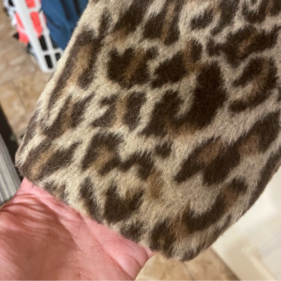 Chico's Cheetah Print Jacket Size: 3 - Only Worn Once! ☀️ Limited Edition ! - Picture 10 of 12